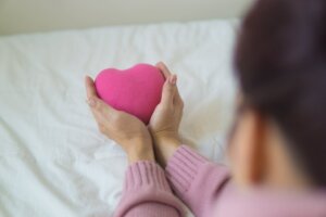 igiene intima femminile durante assistenza e cura della persona